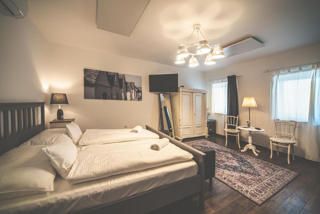 Palkonyha Panzio Speiz Gasztromuhely Bed & Breakfast Palkonya ภายนอก รูปภาพ