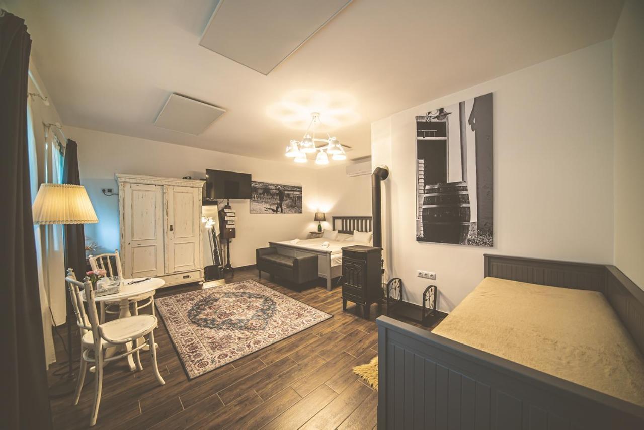 Palkonyha Panzio Speiz Gasztromuhely Bed & Breakfast Palkonya ภายนอก รูปภาพ