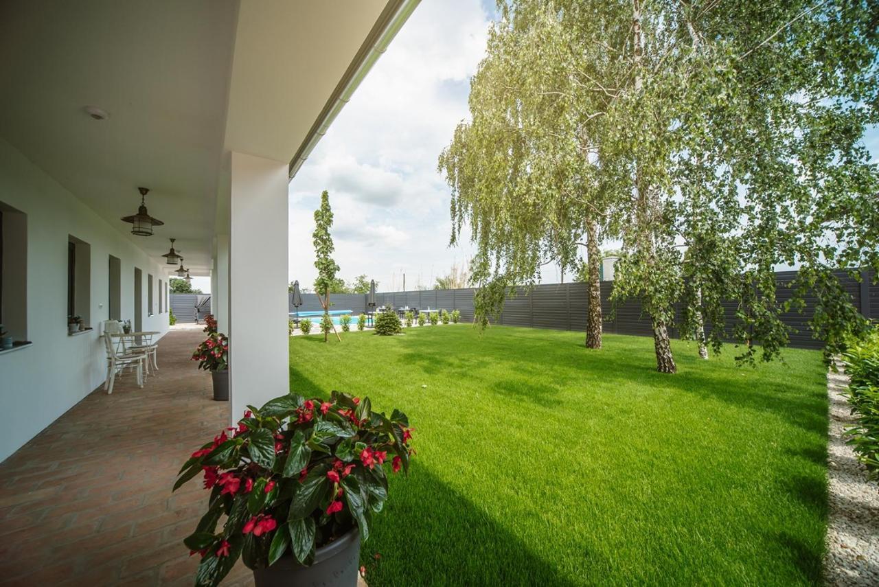 Palkonyha Panzio Speiz Gasztromuhely Bed & Breakfast Palkonya ภายนอก รูปภาพ