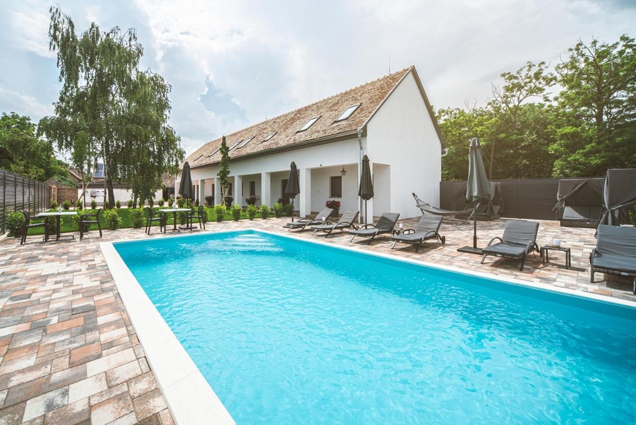 Palkonyha Panzio Speiz Gasztromuhely Bed & Breakfast Palkonya ภายนอก รูปภาพ