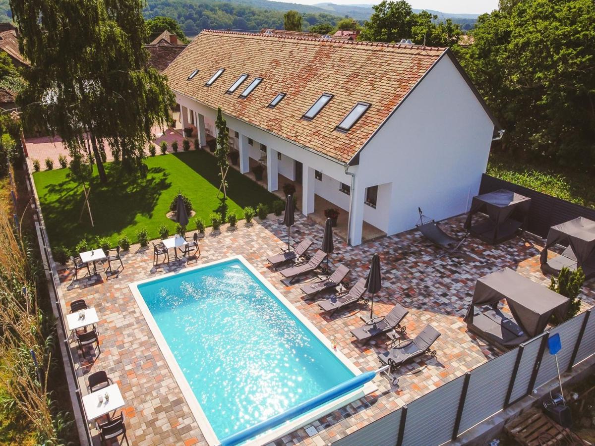 Palkonyha Panzio Speiz Gasztromuhely Bed & Breakfast Palkonya ภายนอก รูปภาพ